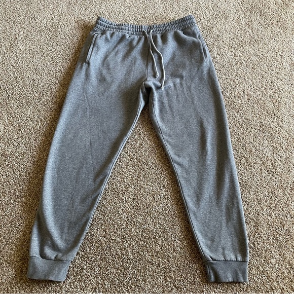 SKIMS Lounge Fleece Tapered Joggers Men’s Medium Heather Gray - Picture 3 of 12